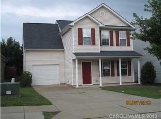 5644 Henderson Oaks Dr, Charlotte, NC 28269