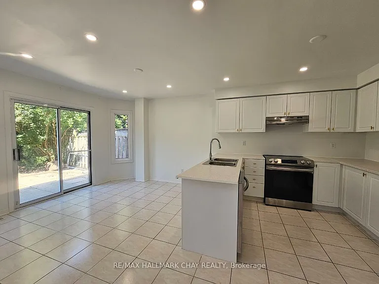 219 Wessenger Dr — Photo 9
