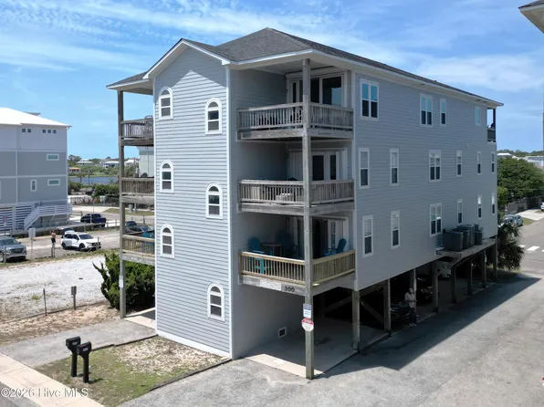 300 Carolina Beach Avenue S #102, Carolina Beach, NC 28428