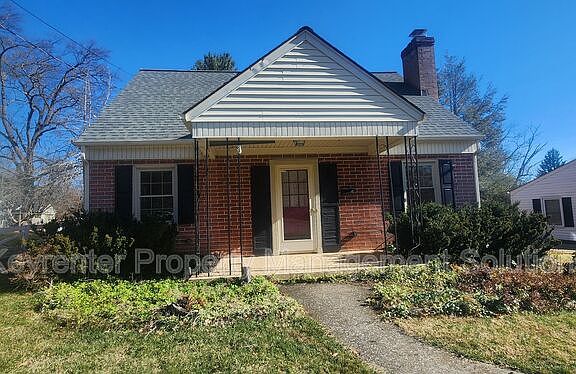 2nd image of 127 College Cir