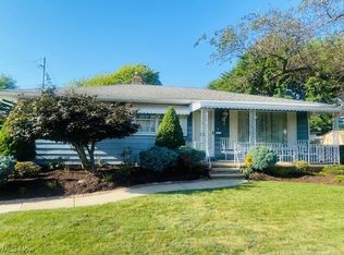 759 E Meadowlawn Blvd, Seven Hills, OH