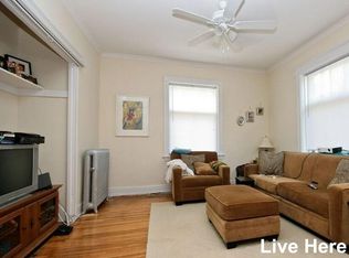 553 W Wellington Ave APT 2N, Chicago, IL 60657