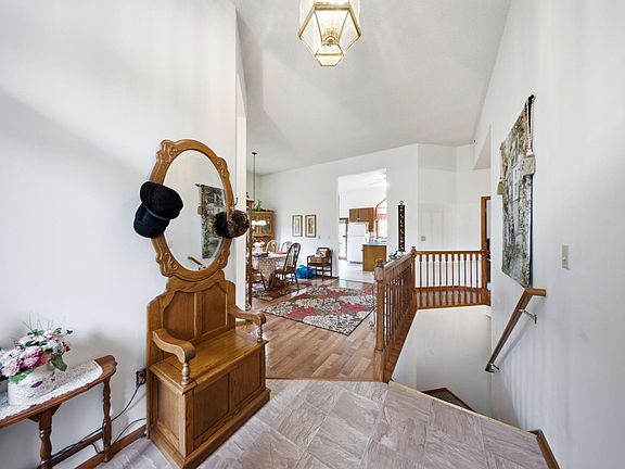 2nd image of 4852 Hillvale Ave N