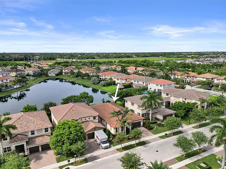 10340 Lake Vista Ct — Photo 116