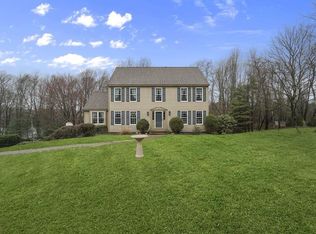 6 Pondville Ct, Auburn, MA 01501