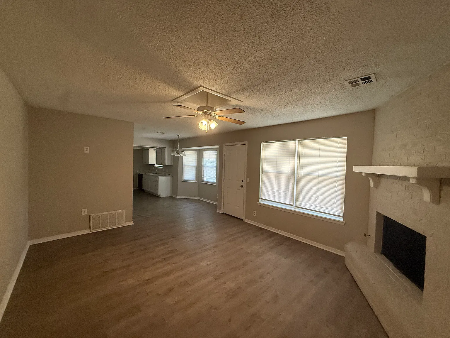 212 West Edgewater St. 74012 — Photo 3