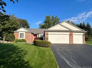 6741 Teluride Dr, White Lake, MI