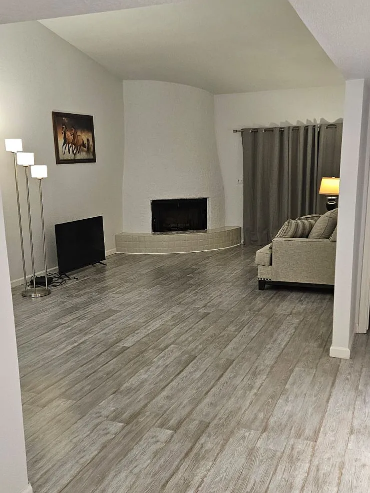 2 bed, 1202 sqft, $1,500 — Photo 2