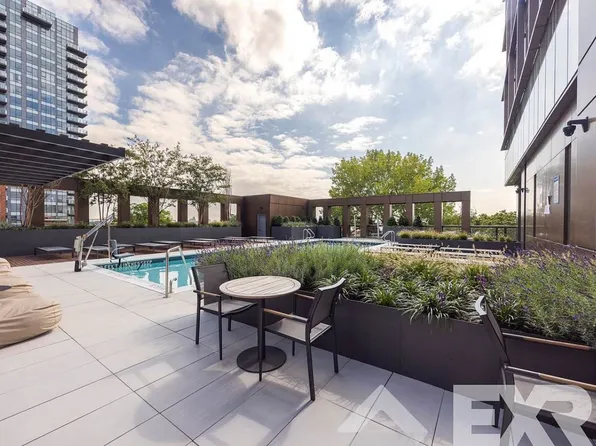 2230 Cropsey Avenue image 31 of 59