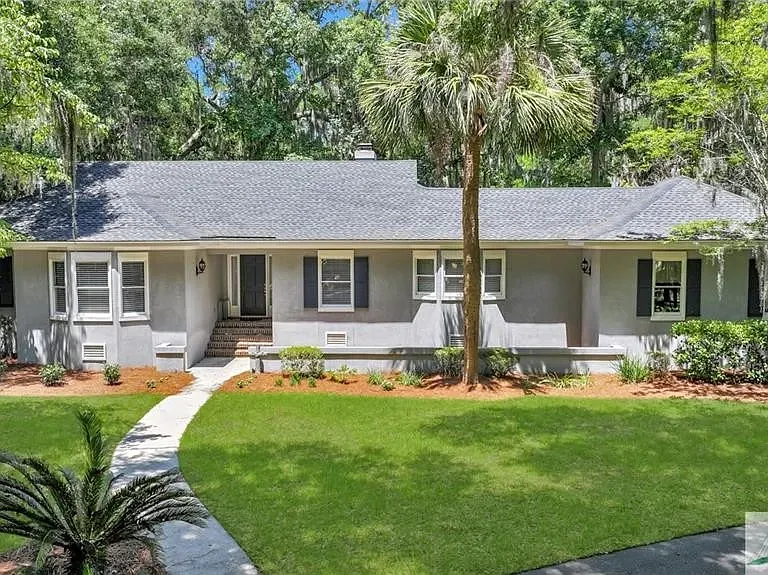 108 Loyer Ln — Photo 1
