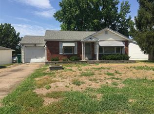 8030 Titus Rd, Saint Louis, MO 63114