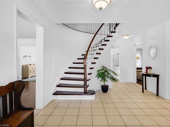 5th image of 123 Benn Dr