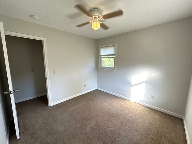 5722 Whisperwood Dr — Photo 7