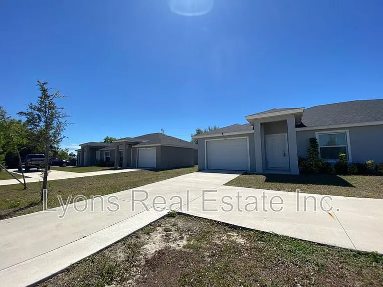 604 Skyline Blvd — Photo 1
