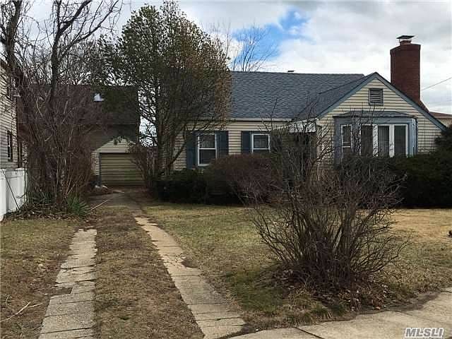 1st image of 24 Hewlett Point Ave