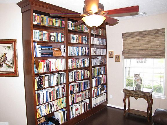 CURRENTLY BEING USED AS A LIBRARY BUT COULD ALSO BE A FORMAL LIVING ROOM