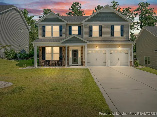 195 Kensington Dr, Spring Lake, NC 28390