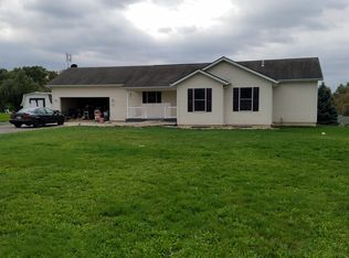 6098 E Beck Lake Rd N, Kendallville, IN 46755