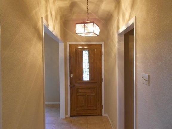 2nd image of 1136 Woodvale Dr