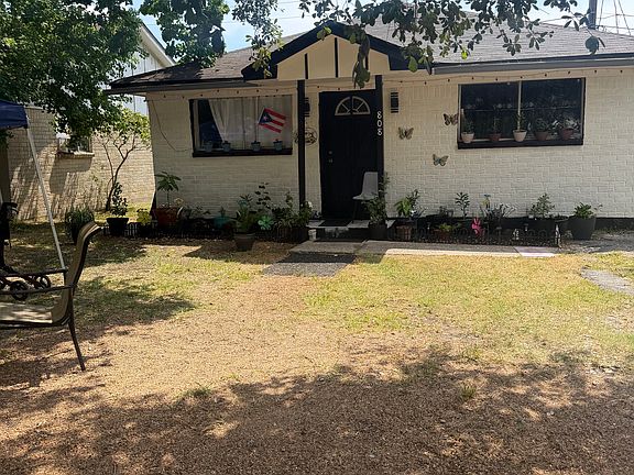 2nd image of 808 Caplan St