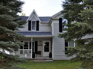 13247 Lone Tree Rd, Milford, MI 48380