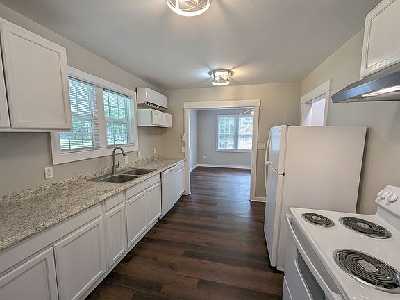 4th image of 4102 Ironbound Rd