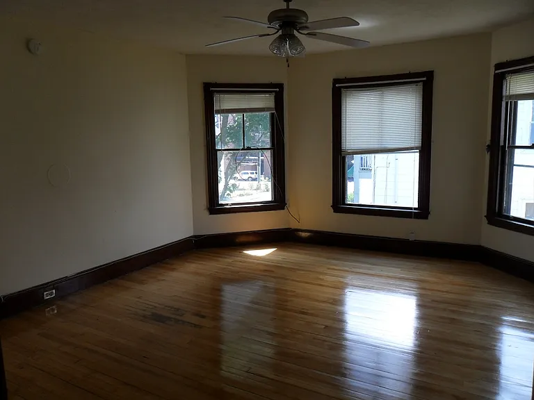 337 Brown St #1 — Photo 4