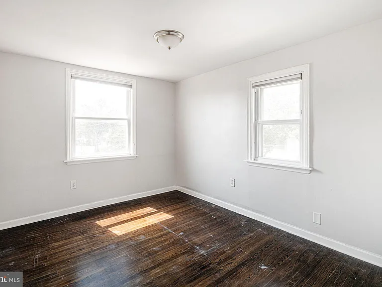 7436 Drexel Rd — Photo 6