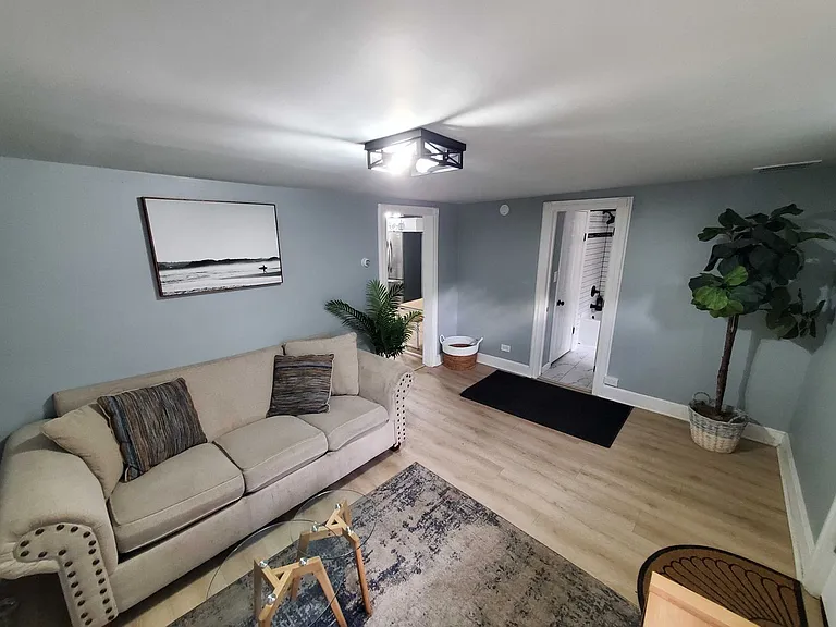 4207 Albany St — Photo 3