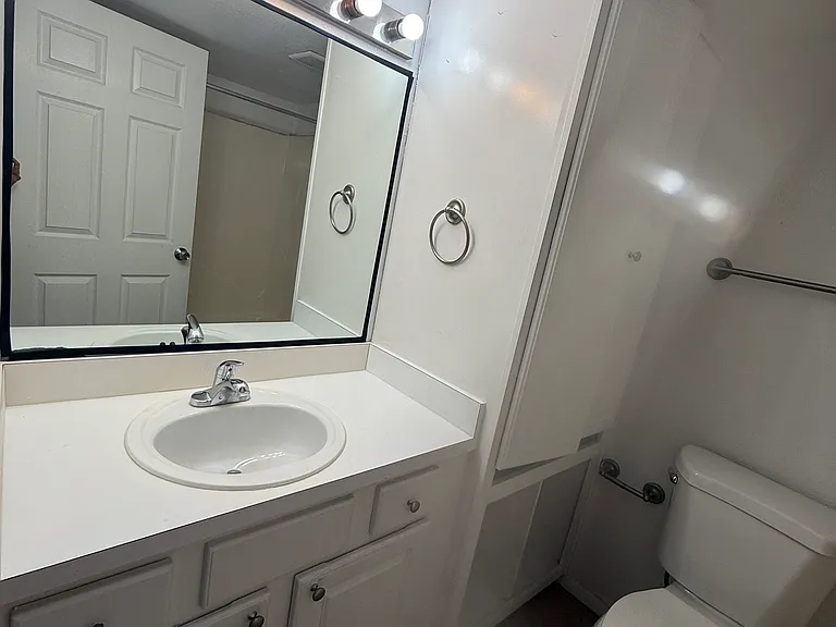 133 Oyster Bay Cir #150 — Photo 14