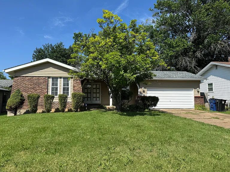 11755 Old Halls Ferry Rd — Photo 1