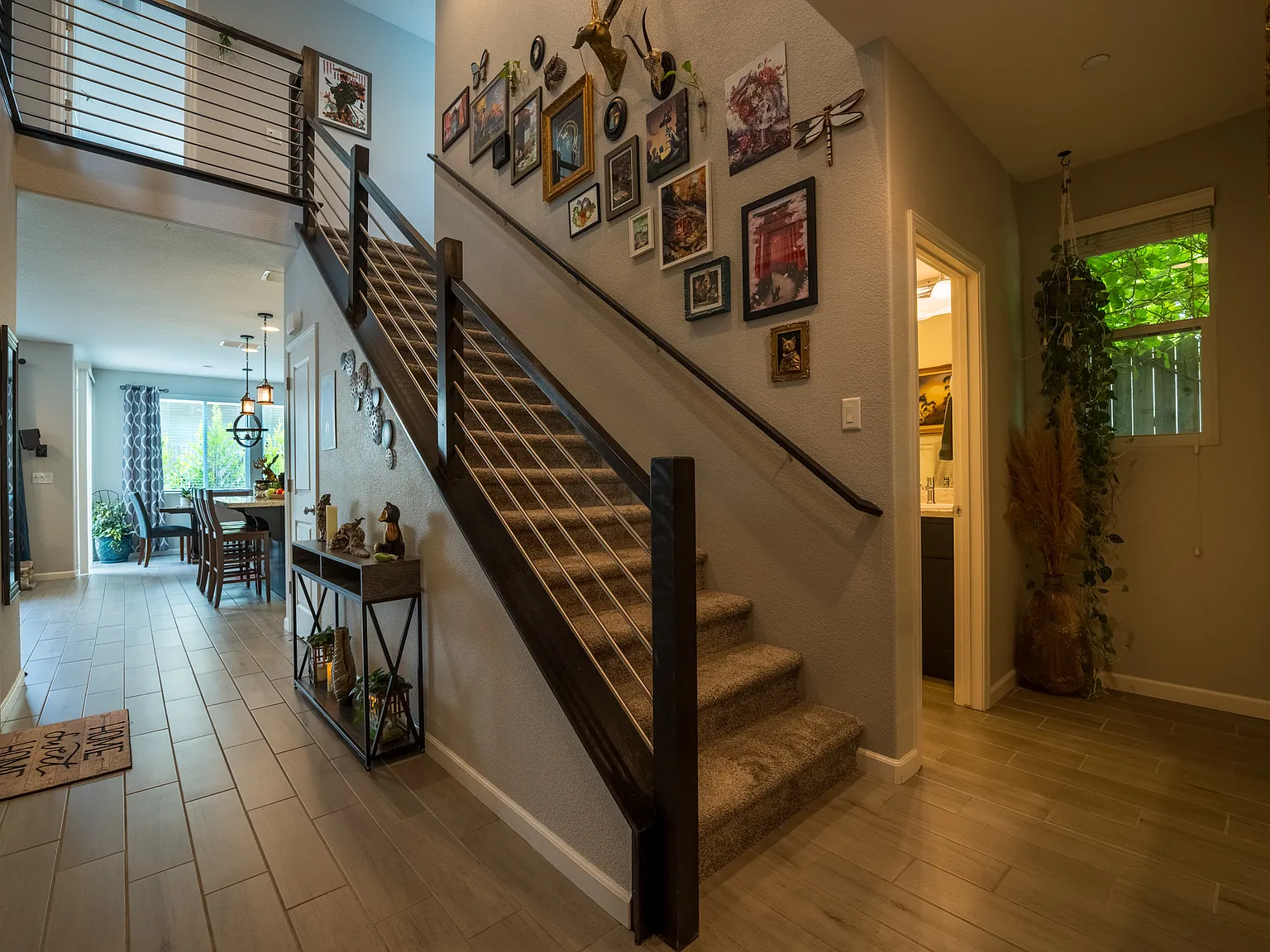 4 bed, 2111 sqft, $3,400 — Photo 2