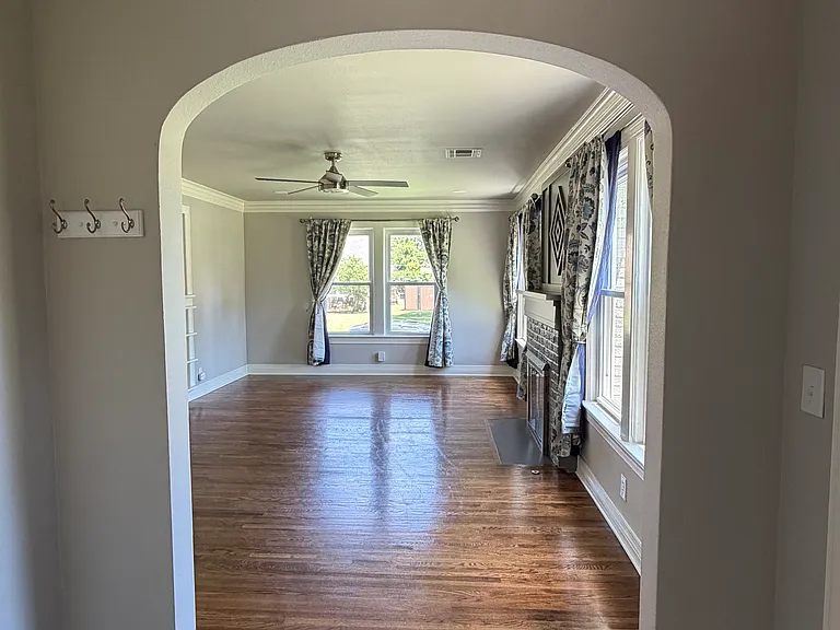 804 S Jamestown Ave — Photo 4