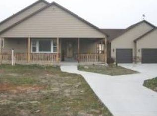 3920 Angus Dr, South Jordan, UT 84095