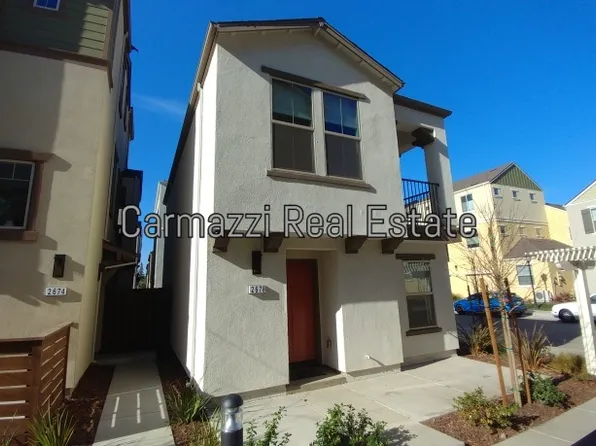 2678 Cleat Ln #11, Sacramento, CA 95818