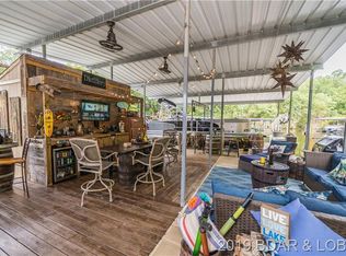 809 Foxhead Shores Dr, Linn Creek, MO 65052