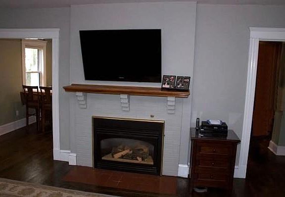 3rd image of 144 Lincoln St
