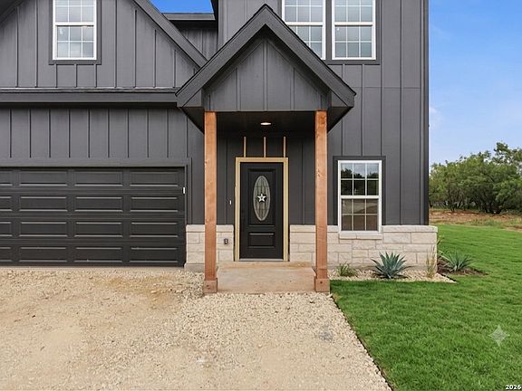3rd image of 111 County Road 2660