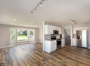 803 Mayhill Rd N, Maplewood, MN 55119