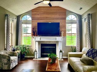 6760 Lakeview Cir, Canal Winchester, OH 43110