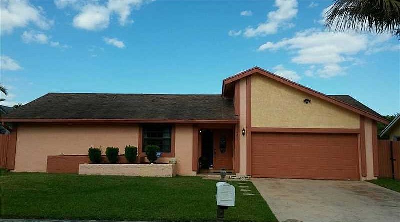 1st image of 4211 NW 75th Ter