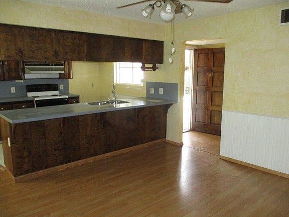 4th image of 4722 N Bengston Ave