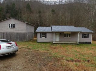 60 Brewer Br, Lenore, WV 25676