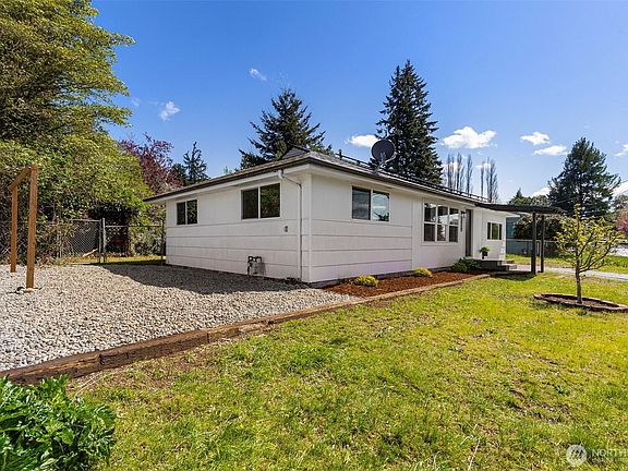 4th image of 3518 Petersville Road NE