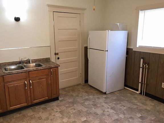 5th image of 148 Thayer St #1