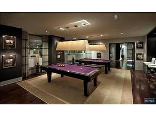 Sold by Prominent Properties Sotheby's International Realty | media 60