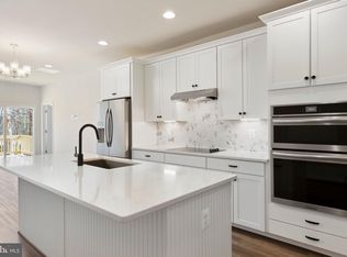 10507 Afton Grove Ct, Fredericksburg, VA 22408