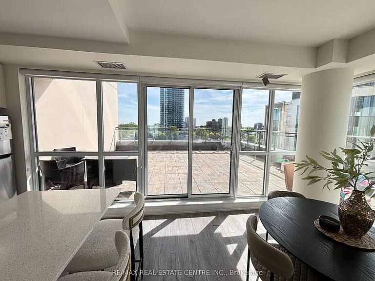 15 Lynch St #408 — Photo 5