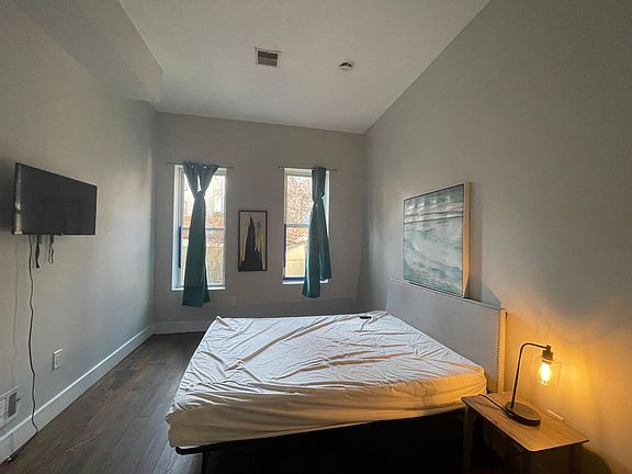 2nd image of 525 Newark Ave #1L-1