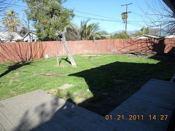 3rd image of 960 E Lucerne Dr